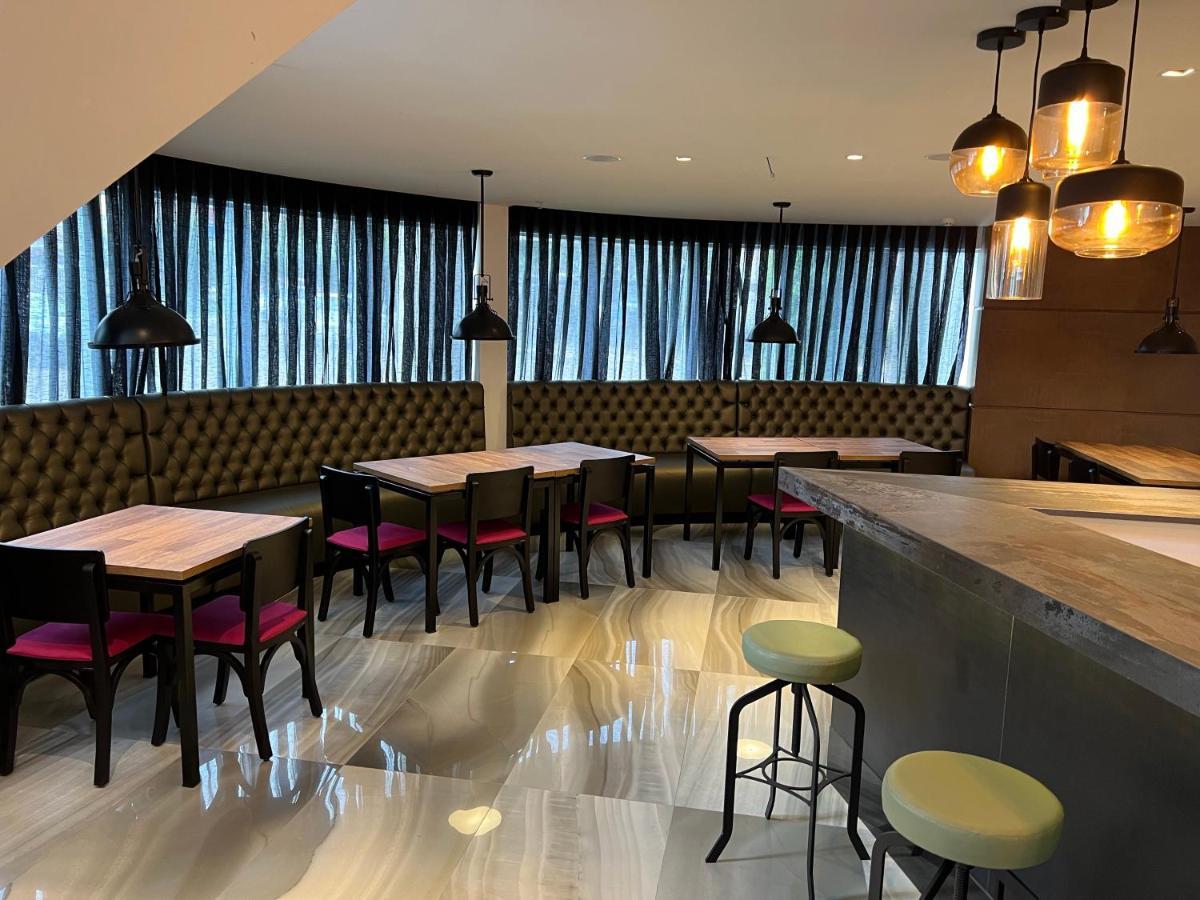 Qs Marista Hotel By Atlas Гояния Екстериор снимка